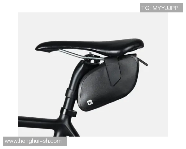 提升足球训练效果的装备选购指南与器材推荐分享