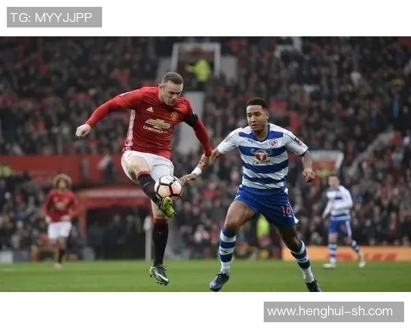 曼联迎战赫尔城争夺联赛杯荣誉全力以赴展现球队实力