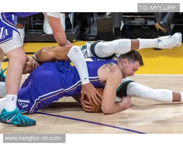 NBA雄鹿对湖人精彩对决视频回顾与赛后分析分享 NBA雄鹿对湖人精彩对决视频回顾与赛后分析分享