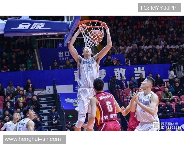 新疆与广东季后赛第三场激战即将上演谁能笑到最后引发关注 新疆与广东季后赛第三场激战即将上演谁能笑到最后引发关注